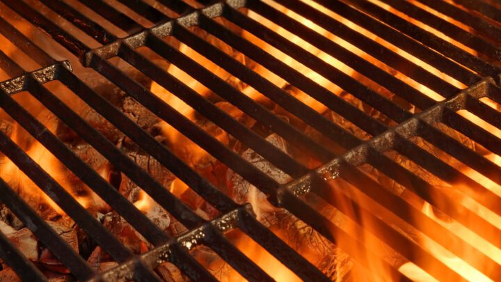 Barbecue rooster schoonmaken